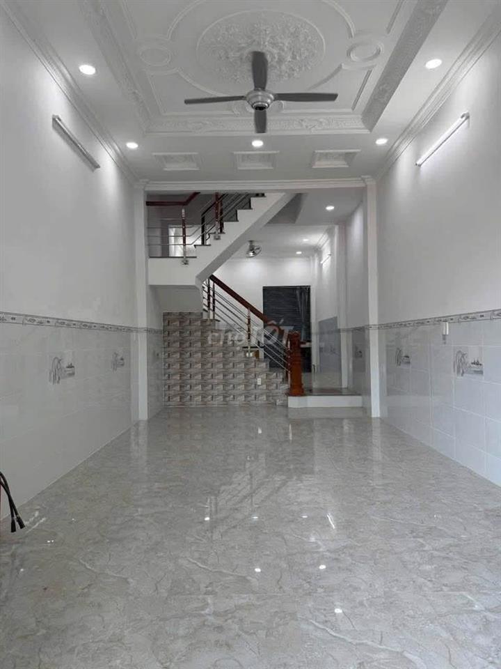 CHO THUÊ NHÀ 3 LẦU MỚI ĐẸP HẺM 5M PHƯỜNG THỚI AN QUẬN 12