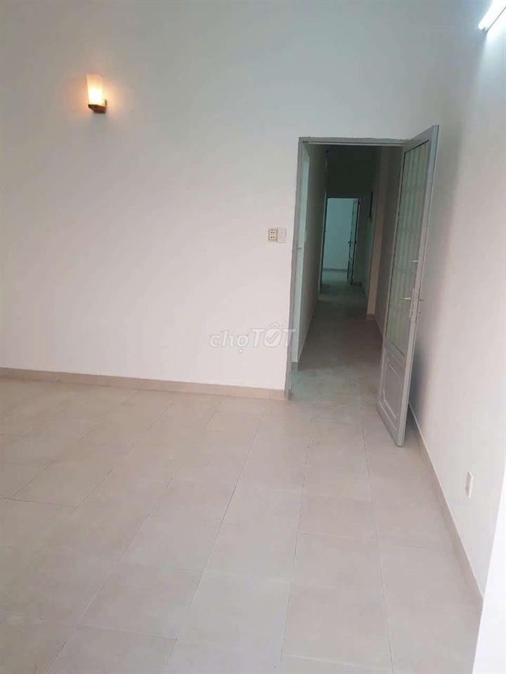CHO THUÊ NHÀ NGUYÊN CĂN ĐƯỜNG TRƯỚC NHÀ RỘNG 8M