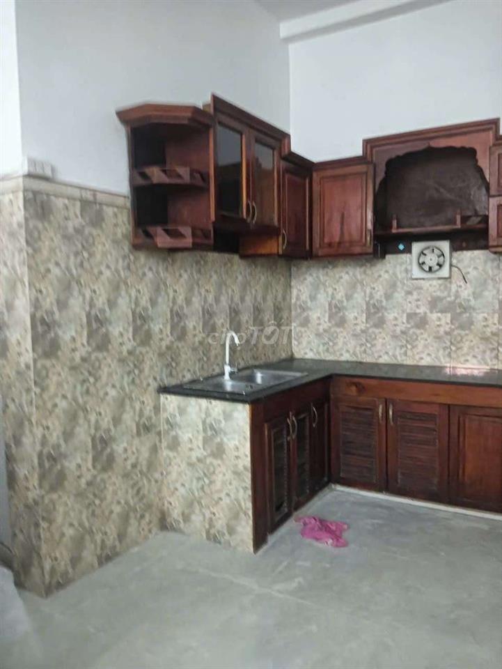 CHO THUÊ NHÀ PHƯỜNG TÂN CHÁNH HIỆP 2 LẦU 4 PN.GIÁ 8 TRIỆU 500 / THÁNG 