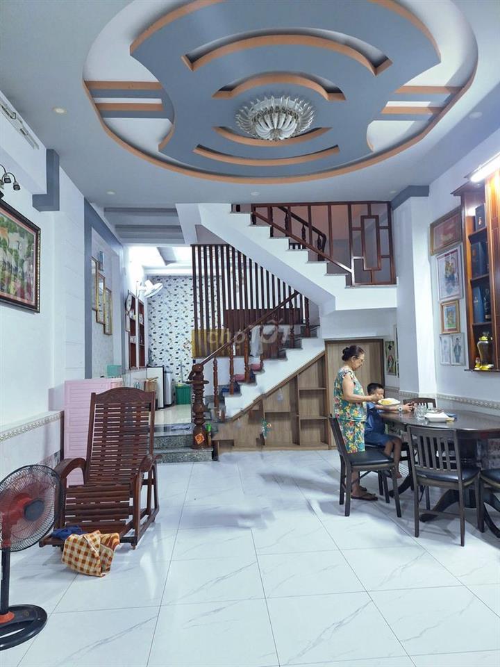 Cho Thuê Nhà 3 Lầu Mới Đẹp Có Nội Thất Phường Tân Chánh Hiệp Q12