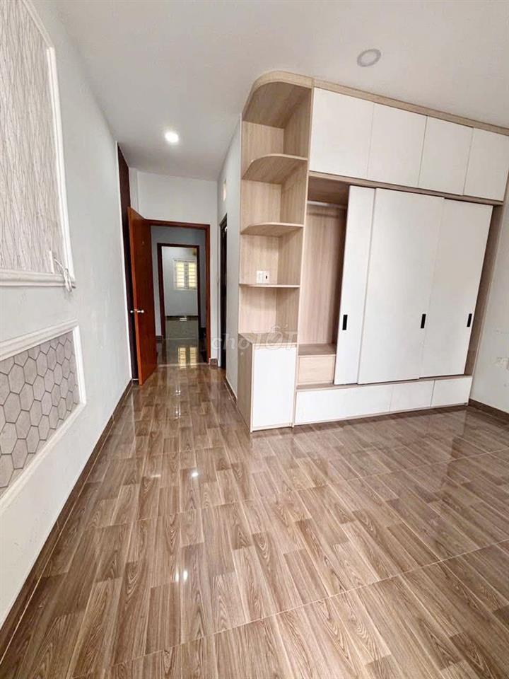 CHO THUÊ NHÀ 3 LẦU ĐẸP HẺM XE TẢI PHƯỜNG HIỆP THÀNH QUẬN 12