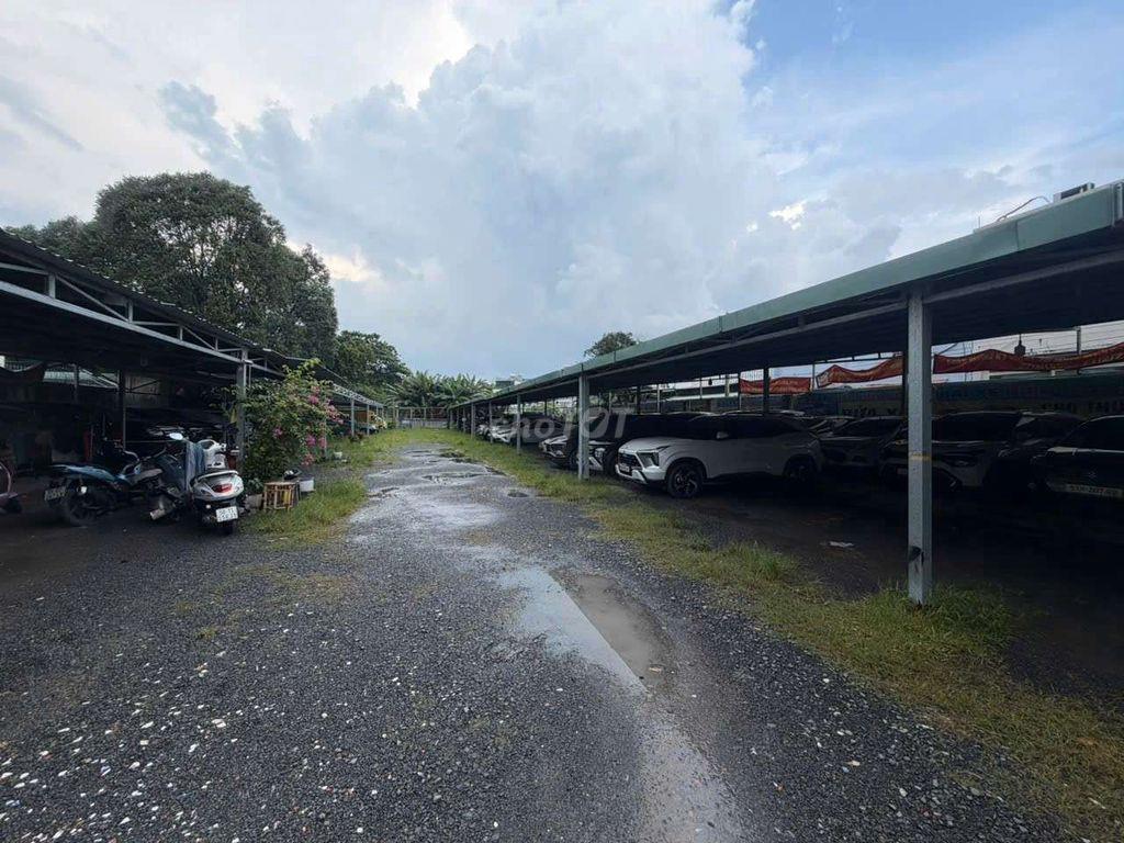 KHÔNG NGƯỜI TRÔNG COI CẦN CHO THUÊ BÃI XE 2100M2