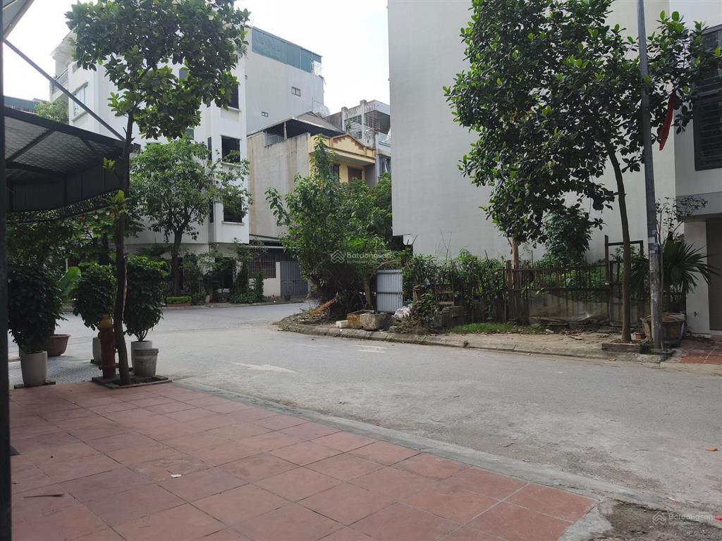 Cho thuê kho hoặc xưởng khu dịch vụ xala hà đông 7 triệu vào sử dụng ngay