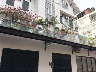 Cho thuê biệt thự 120m2x4t lô góc kđt văn quán làm văn phòng mặt tiền 17m đỗ nhiều ô tô