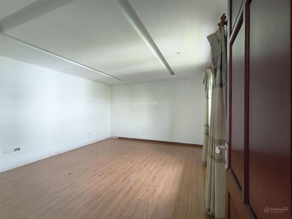 Cho thuê nhà nguyên căn làm văn phòng / kết hợp kho nhỏ 80m2x4t  17tr  văn quán  hà đông