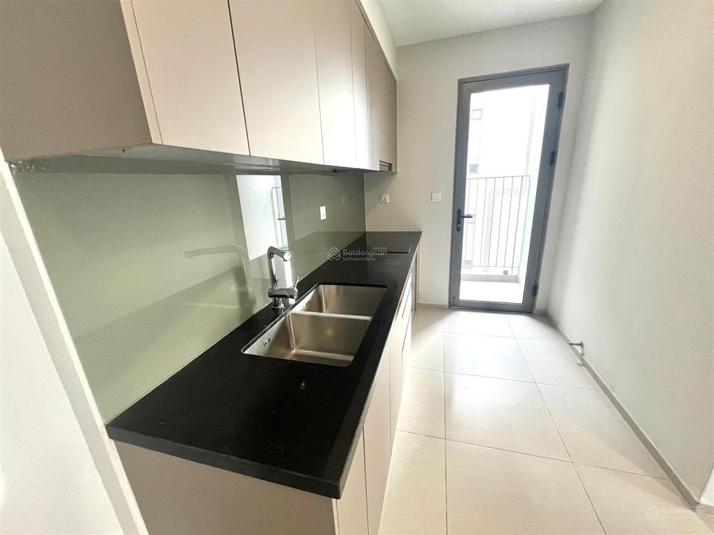 Sổ hồng, nhà mới 100%, căn góc 2pn + , 2wc view hồ bơi tháp b2 westgate, tiện ích resort 5 sao