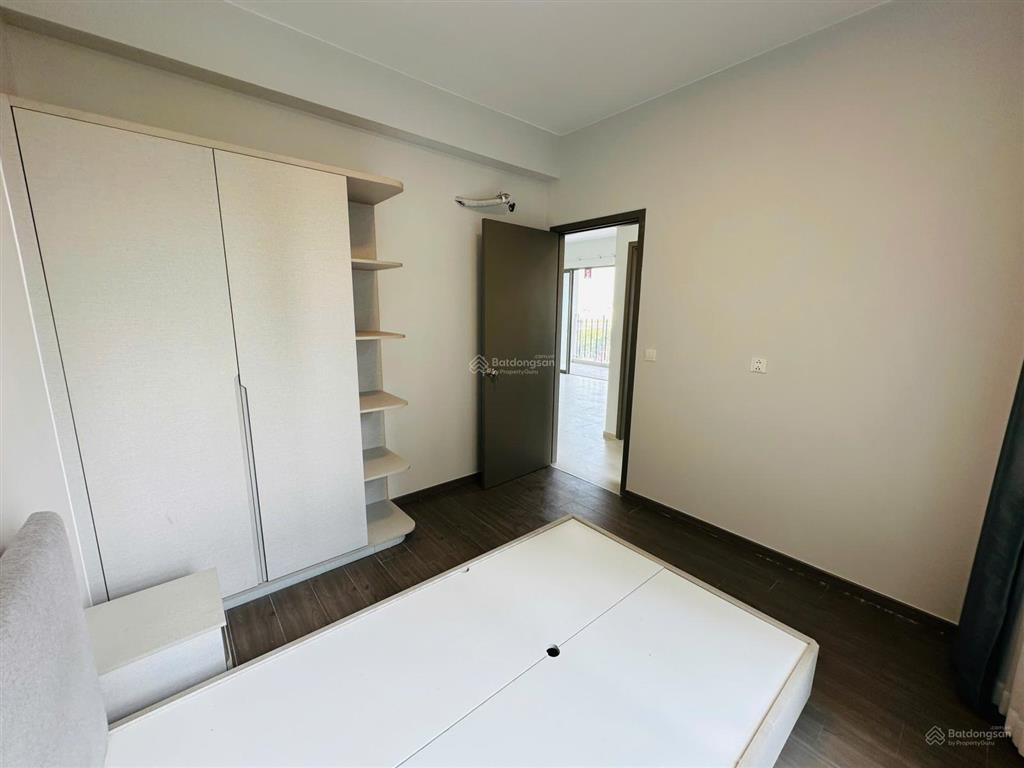 Sẵn sổ hồng sang nhượng 3pn + , 113m2 block vip c có gói nội thất, view công viên westgate an gia