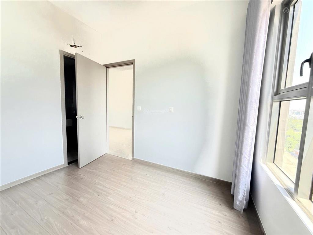 Sổ hồng, tầng trung bán căn 2pn, 2wc view hướng đông, quận 1 dự án westgate an gia