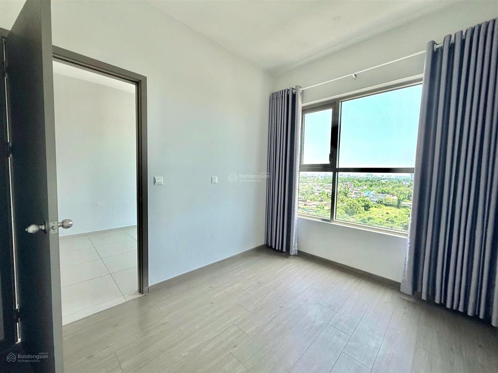Sổ hồng, tầng trung bán căn 2pn, 2wc view hướng đông, quận 1 dự án westgate an gia