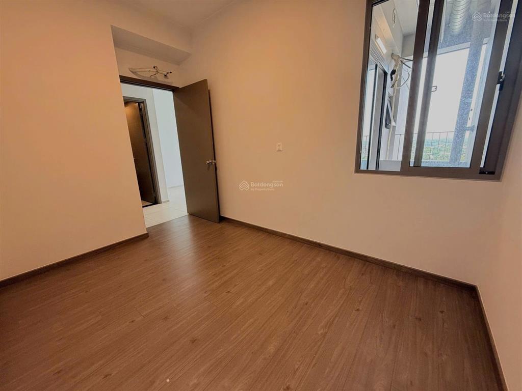 Sổ hồng, tầng trung bán căn 2pn, 2wc view hướng đông, quận 1 dự án westgate an gia