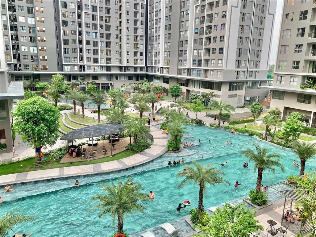 Sẵn nội thất cho thuê 2pn, 2wc view hồ bơi tháp vip d, lầu trung, westgate an gia