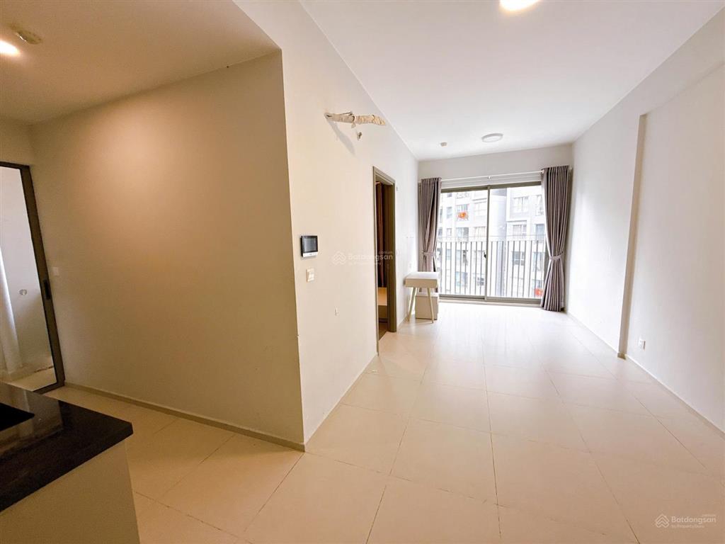 Sẵn nội thất cho thuê 2pn, 2wc view hồ bơi tháp vip d, lầu trung, westgate an gia