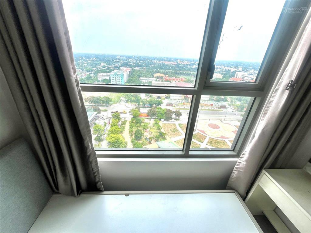 Sổ hồng! bán 2pn, 2wc 59m2 view công viên + ủy ban, tháp vip d, westgate an gia