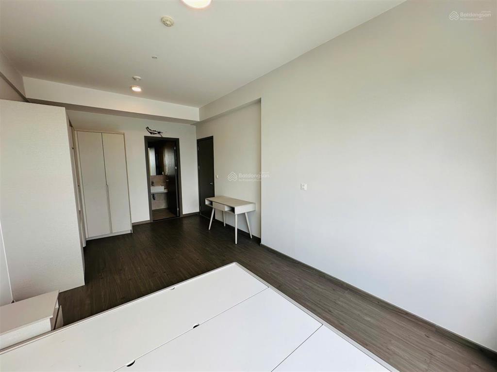 Sổ hồng nhà mới bán 3pn + , 113m2, lầu đẹp, tặng nội thất view công viên ngoại khu westgate an gia