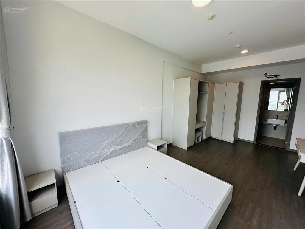 Sổ hồng nhà mới bán 3pn + , 113m2, lầu đẹp, tặng nội thất view công viên ngoại khu westgate an gia