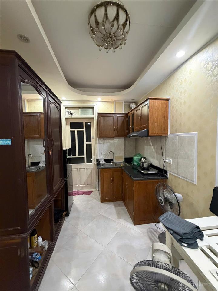 Cho thuê ccmn phương mai cạnh bv việt pháp  2pn 2vs có thang máy