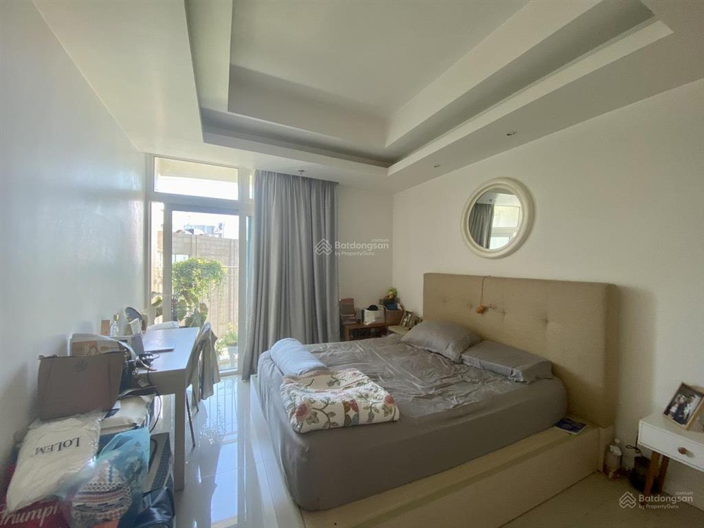 Chính chủ cần bán căn hộ 2 phòng ngủ, 70m2 ngay sông hàn, full nội thất cao cấp