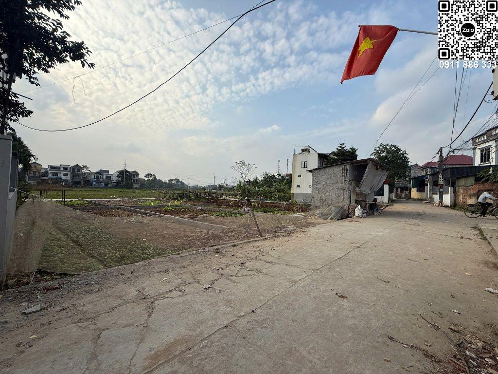 Bán đất Tốt Động Chương Mỹ, trục chính kinh doanh 98m2 giá nhỉnh 2 tỷ