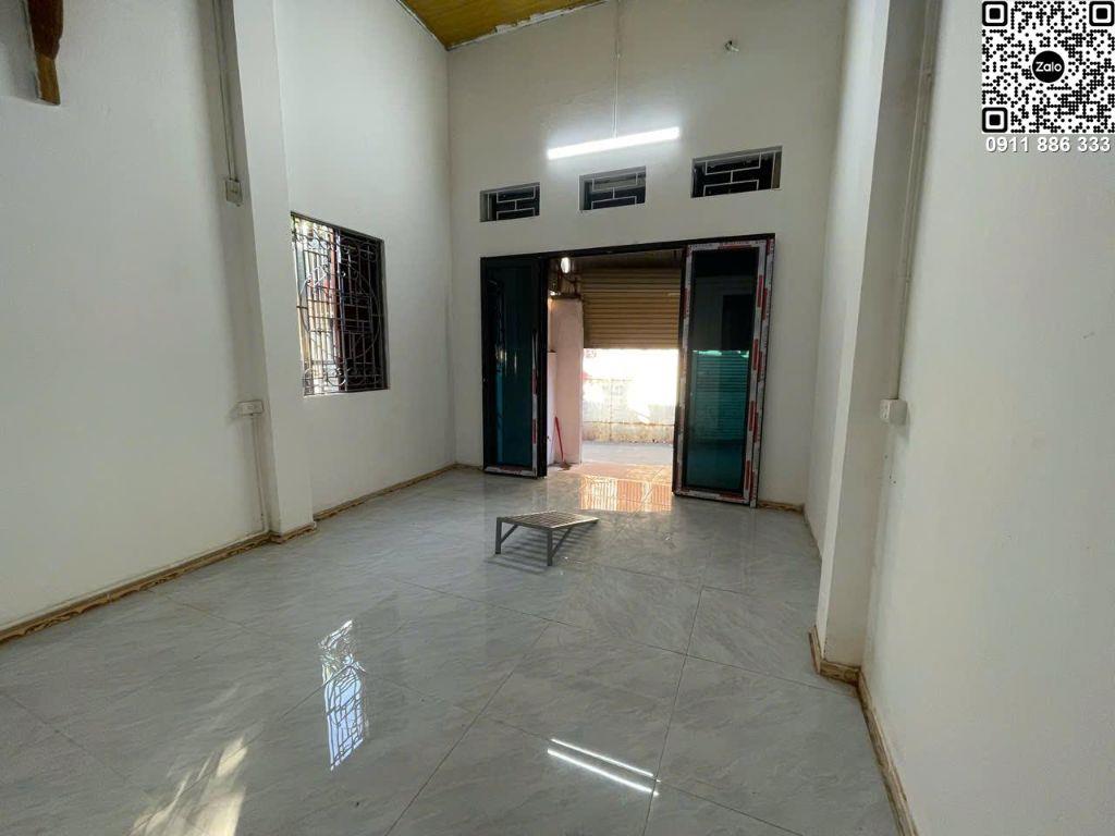 Bán nhà 47m2 TT Chúc Sơn Chương Mỹ, ô tô đỗ, giá chỉ 2,x tỷ, ở hay cho thuê đều OK