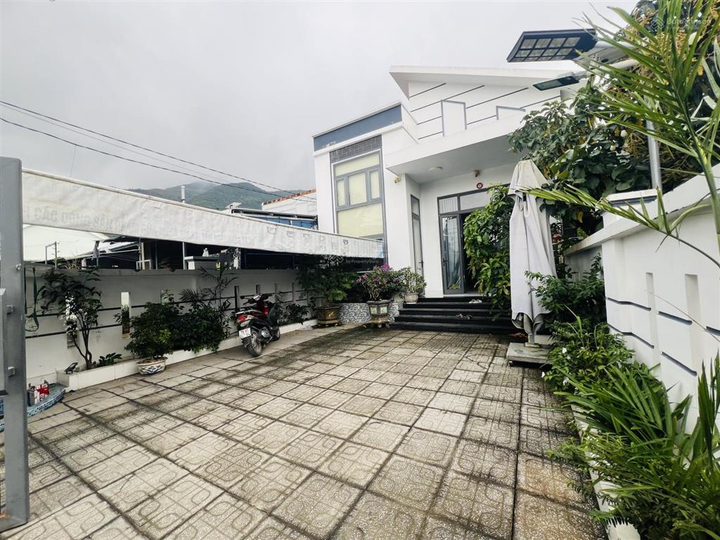 Bán nhà mặt tiền thôn an ninh diên an giá 4 tỷ 8 (có thương lượng) 300m2 ngang 12m