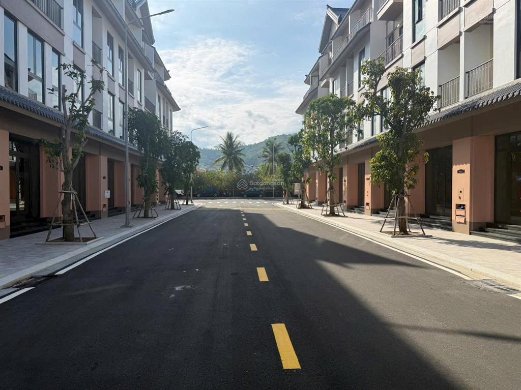 Bán liền kề nt906 vinhomes pearl bay 54m sổ lâu dài 14,376 tỷ
