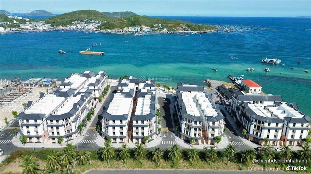 Bán liền kề nt906 vinhomes pearl bay 54m sổ lâu dài 14,376 tỷ