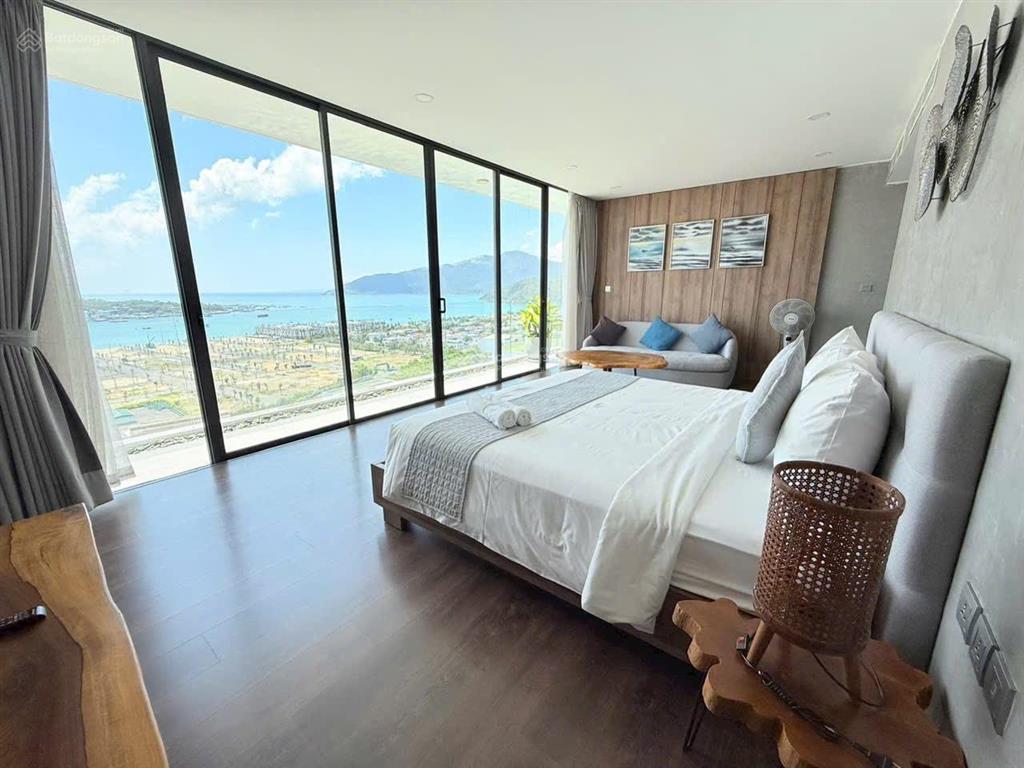 Bán biệt thự biển cao cấp anh nguyễn nha trang giá bán 80 tỷ