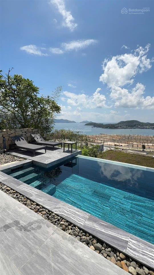 Bán biệt thự biển cao cấp anh nguyễn nha trang giá bán 80 tỷ