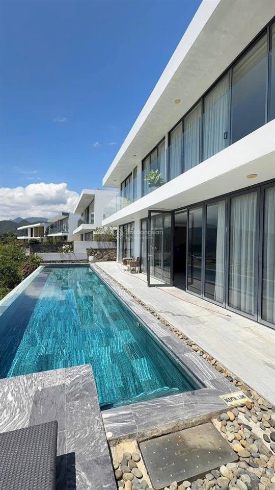 Bán biệt thự biển cao cấp anh nguyễn nha trang giá bán 80 tỷ