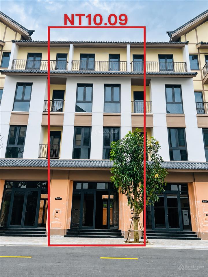 Bán căn nt10.09 cách biển 30m, dtđ 49,7m, dt xây dựng 154,5m, giá 13,814 tỷ