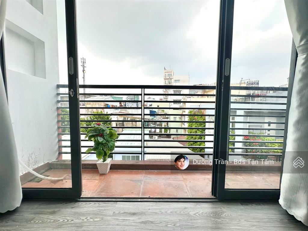 Căn hộ 1pn balcon 43m2 máy giặt riêng full nt mới 100% q. phú nhuận. ngã 4 nguyễn văn trỗi