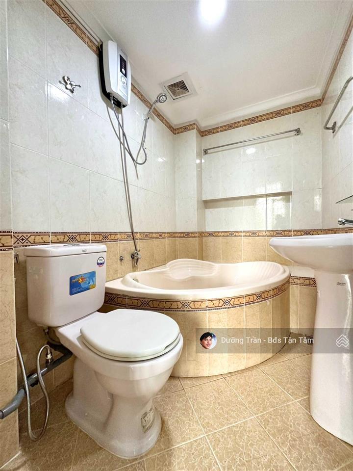 Căn hộ 1pn balcon 43m2 máy giặt riêng full nt mới 100% q. phú nhuận. ngã 4 nguyễn văn trỗi