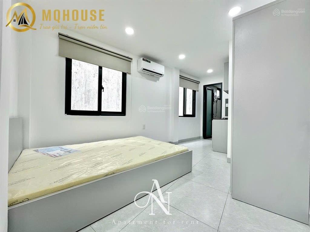 Cho thuê căn hộ ngay phố ẩm thực phan xích long cửa sổ thoáng nhà mới