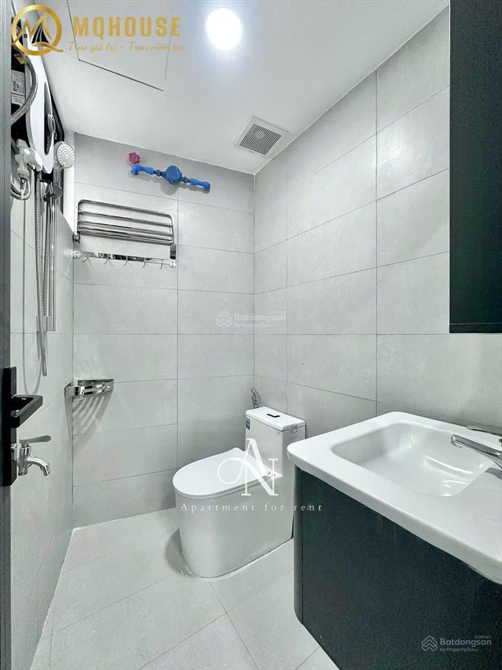 Cho thuê căn hộ ngay phố ẩm thực phan xích long cửa sổ thoáng nhà mới