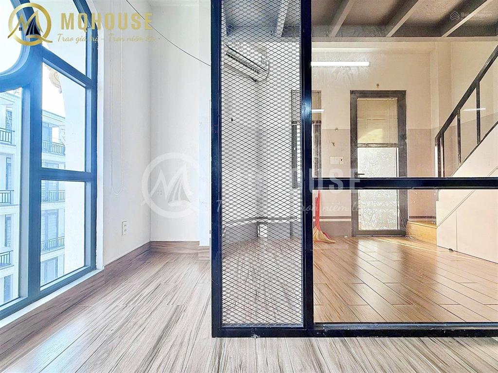 Duplex thang máy full nội thất rộng nhà siêu đẹp trống sẵn