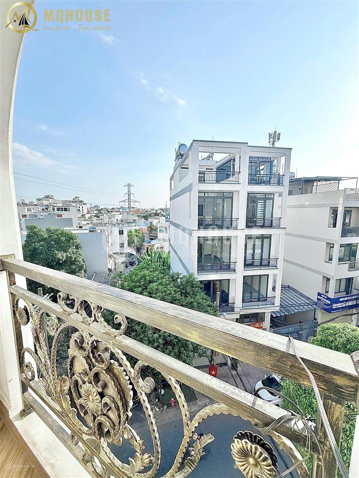 Duplex thang máy full nội thất rộng nhà siêu đẹp trống sẵn