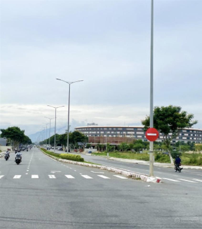 Bán lô đất 2 mặt tiền đường nam kỳ khởi nghĩa, đà nẵng, dt 300m2, giá 20tr/m2