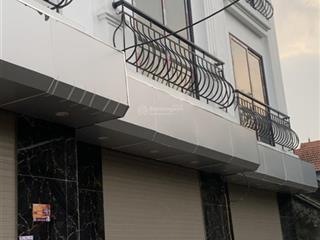 Bán nhà 35m x 4 tầng ngõ thông , ô tô đỗ tận cửa phụng châu, chương mỹ