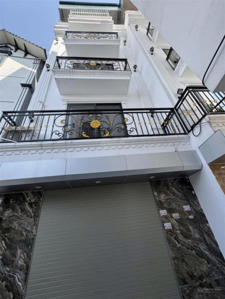 Tdp phượng nghĩa  phường chương mỹ nhà 5 tầng ô tô lùi cửa 3,4 tỷ ( có tl)