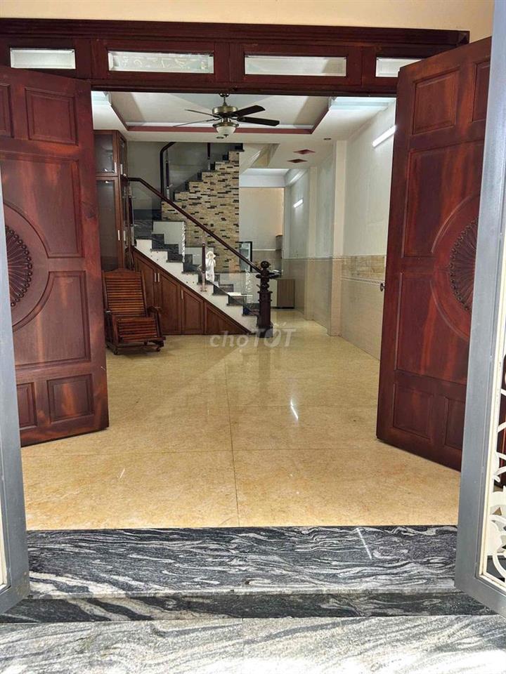 cho thuê nhà nguyên căn gần chợ bình thành công viên hồ trái tim