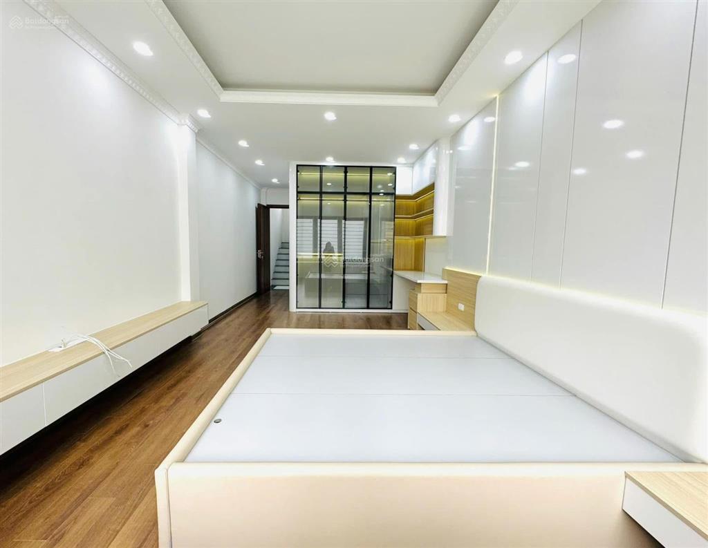 Tuyệt hiếm, đào tấn, thoáng trước sau, 7 tầng thang máy, ngõ ô tô tránh, full đồ, thông tứ tung