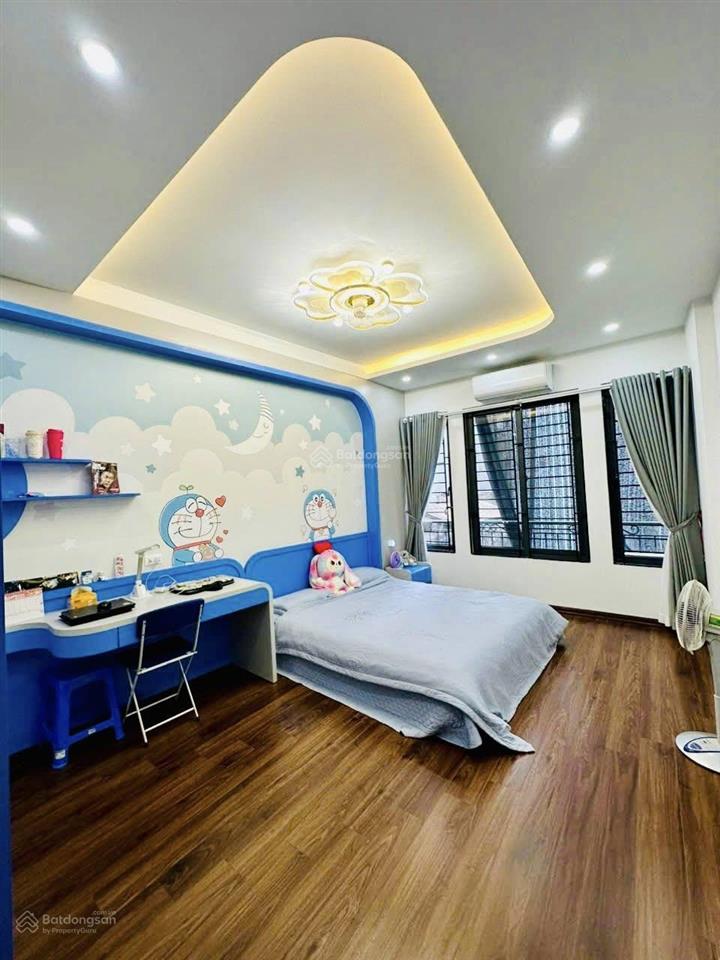 Nhà riêng chia lô nguyễn khánh toàn, ngõ thông, 20m ô tô tránh, móng 6t, sổ vuông, kinh doanh, 41m2