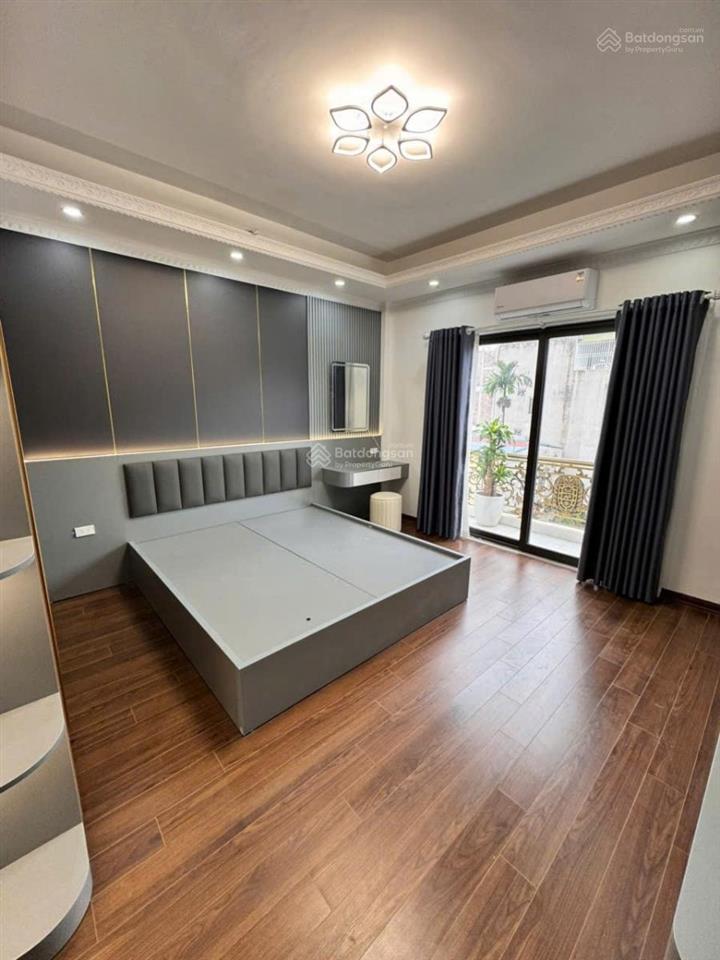 Mới đét, phố trung kính, 15m ra mặt phố, thang máy, ngõ thông, 2 thoáng, full đồ, kd, ở sướng