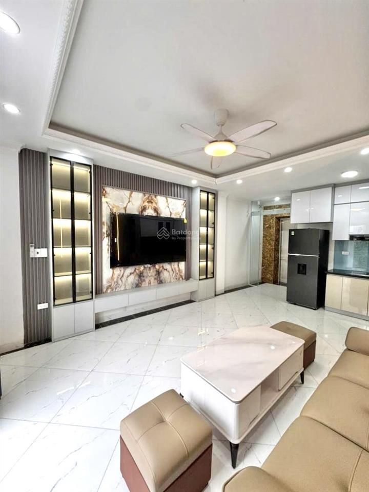 Mới đét, phố trung kính, 15m ra mặt phố, thang máy, ngõ thông, 2 thoáng, full đồ, kd, ở sướng