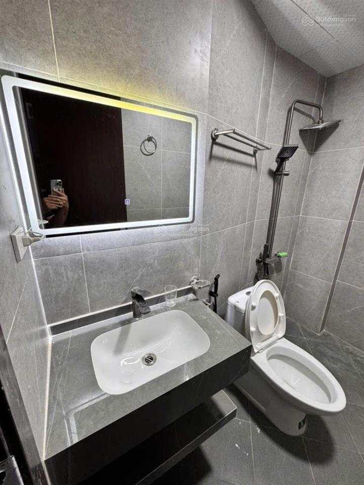 Mới đét, phố trung kính, 15m ra mặt phố, thang máy, ngõ thông, 2 thoáng, full đồ, kd, ở sướng