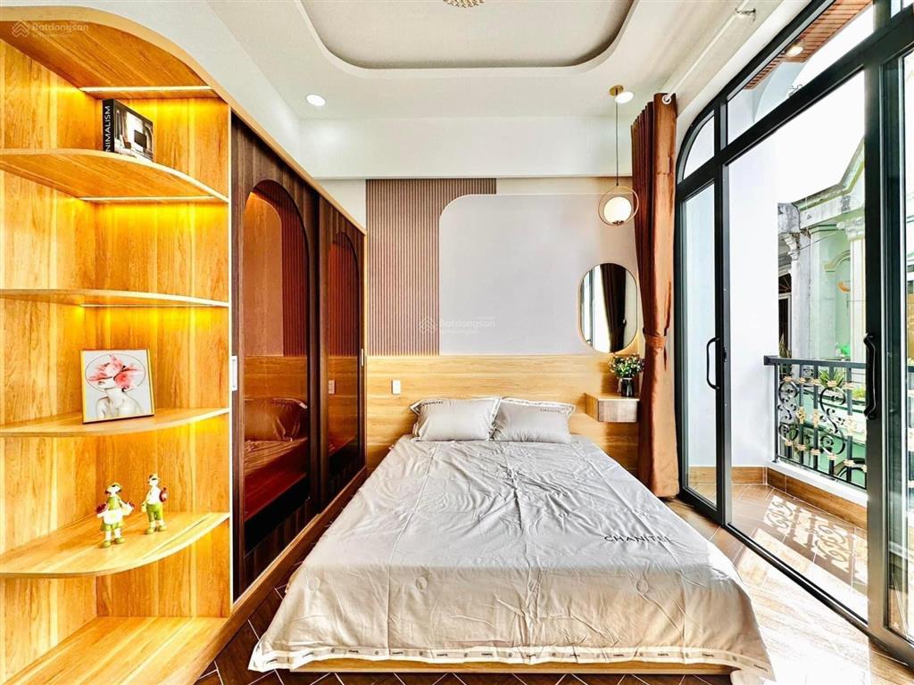Nhà hạ yên quyết, thang máy, ô tô đỗ cổng, thoáng trước sau, 35m ra phố, mới đẹp, full đồ, 43m2