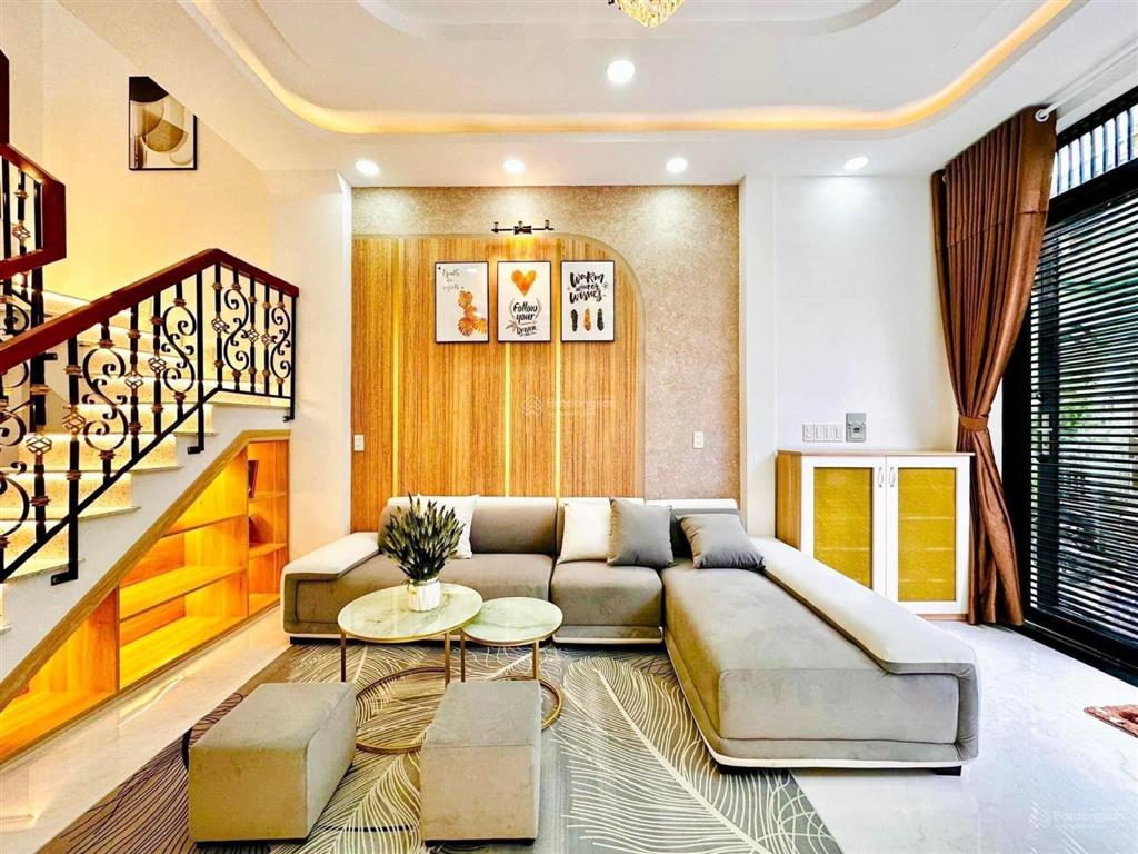 Nhà hạ yên quyết, thang máy, ô tô đỗ cổng, thoáng trước sau, 35m ra phố, mới đẹp, full đồ, 43m2