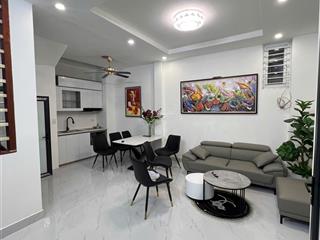 Võ chí công. nhà đẹp xây mới, ngõ nông, 70m ra phố, ô tô đỗ, thoáng sáng, full nội thất, 33m2*5t