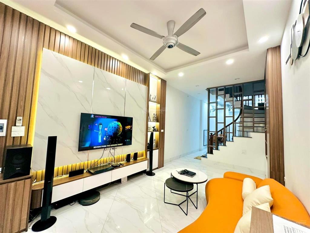 Giá đầu tư! p. thuỵ khuê, ngõ ô tô thông, thoáng trước sau, 30m ra phố, sát ga metro, ko qh, 41m2