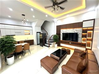 Ở ngay, nhà thuỵ khuê, ngõ thông, ô tô 25m, full đồ, thoáng trước sau, 38mx5 tầng, 7.7 tỷ